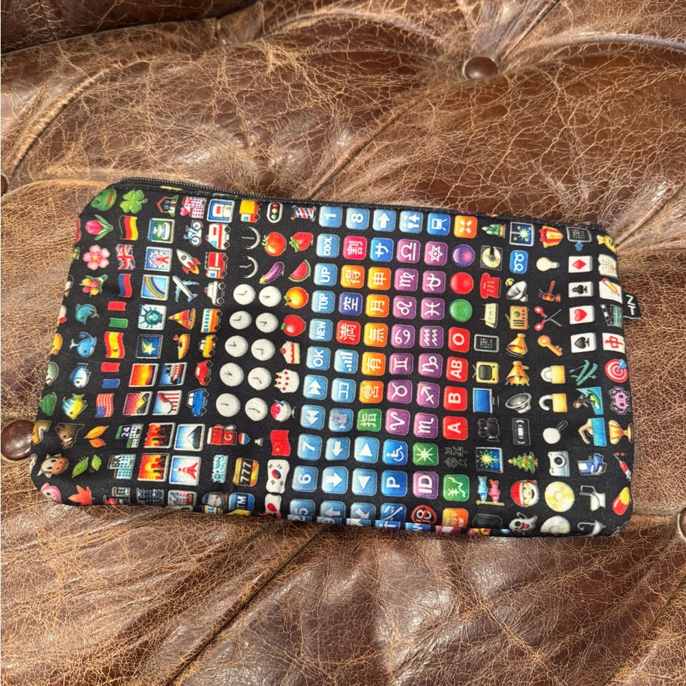 Zara Terez Neoprene Emoji Pouch